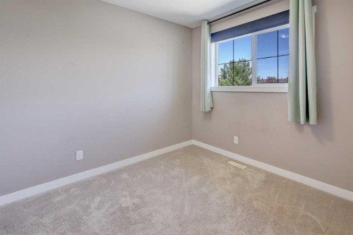 249 Ranch Ridge Meadow, Strathmore, AB - Indoor Photo Showing Other Room