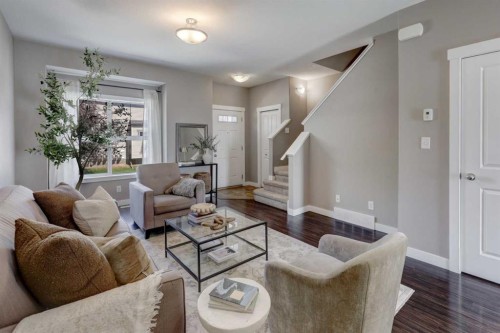 249 Ranch Ridge Meadow, Strathmore, AB - Indoor Photo Showing Living Room