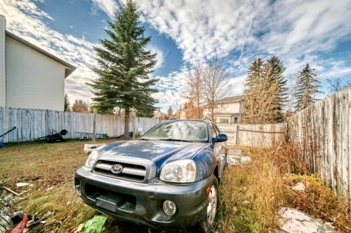 179 Hawkwood Boulevard Nw, Calgary, AB 