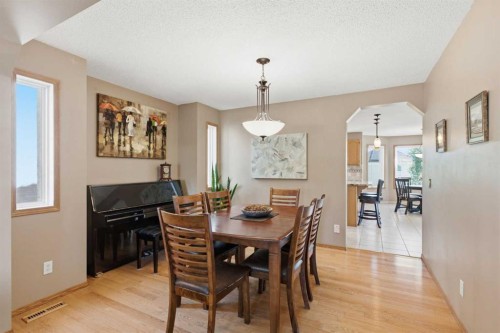 12 Edgeridge Green Nw, Calgary, AB 