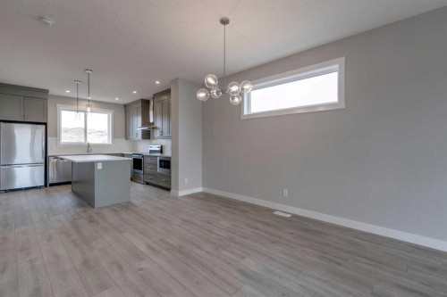 306 Haskayne Drive Nw, Calgary, AB - Indoor Photo Showing Kitchen
