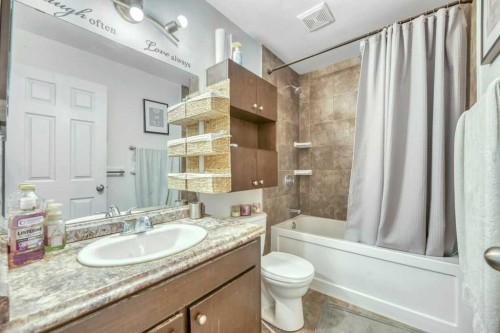 23 Abbercove Road Se, Calgary, AB - Indoor Photo Showing Bathroom