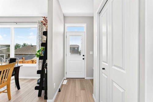 96 Wolf Gate, Okotoks, AB 