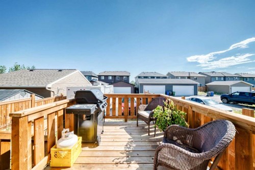 96 Wolf Gate, Okotoks, AB 