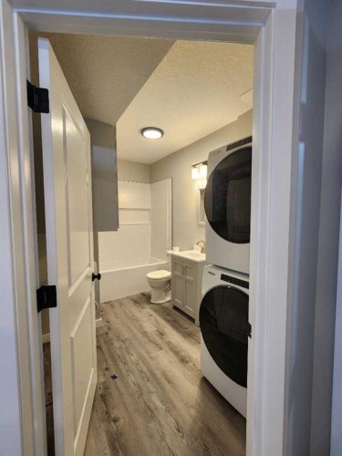 96 Wolf Gate, Okotoks, AB 