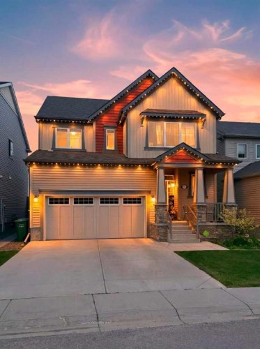 182 Windwood Grove  Airdrie, AB T4B 3S8