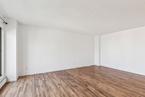 711-111 14 Avenue Se, Calgary, AB - Indoor Photo Showing Other Room