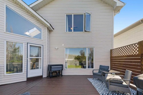 160 Douglas Ridge Green Se, Calgary, AB 