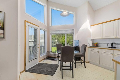 160 Douglas Ridge Green Se, Calgary, AB 