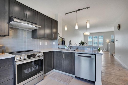 515 Nolanfield Villas Nw, Calgary, AB 