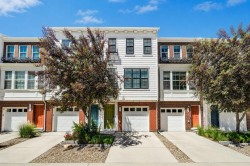 515 Nolanfield Villas NW Calgary, AB T3R 0T9