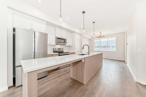 281 Heirloom Way Se, Calgary, AB 