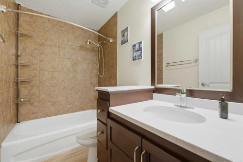 945 Marcombe Drive Ne, Calgary, AB 