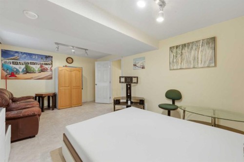 945 Marcombe Drive Ne, Calgary, AB 
