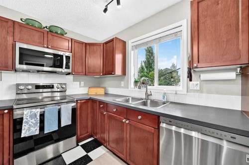 22 Everwillow Circle Sw, Calgary, AB 