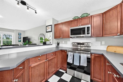 22 Everwillow Circle Sw, Calgary, AB 