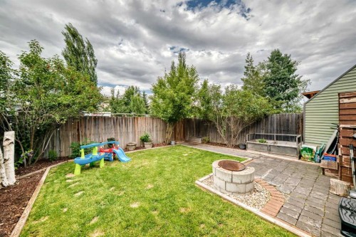 22 Everwillow Circle Sw, Calgary, AB 