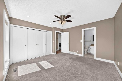 12 Sunvale Mews Se, Calgary, AB 