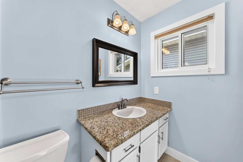 12 Sunvale Mews Se, Calgary, AB 