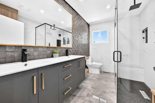 4932 8 Avenue Sw, Calgary, AB 