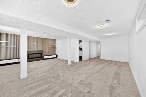 4932 8 Avenue Sw, Calgary, AB 