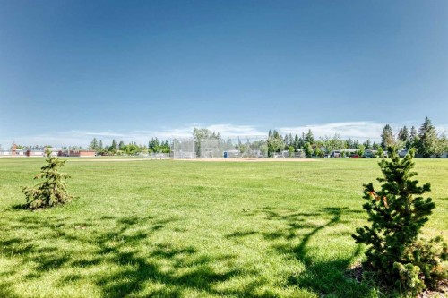4932 8 Avenue Sw, Calgary, AB 