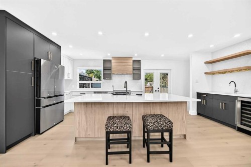 4932 8 Avenue Sw, Calgary, AB 