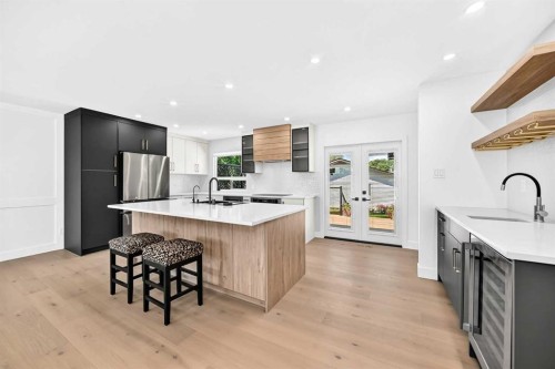 4932 8 Avenue Sw, Calgary, AB 