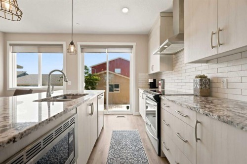 161 Livingston View Ne, Calgary, AB 