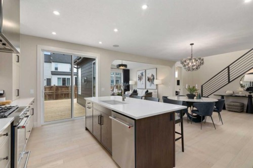 364 Greenwich Drive Nw, Calgary, AB - Indoor Photo Showing Kitchen With Upgraded Kitchen