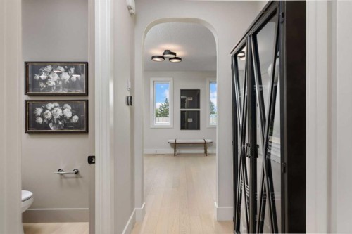 364 Greenwich Drive Nw, Calgary, AB - Indoor Photo Showing Other Room