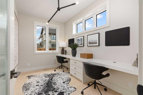 364 Greenwich Drive Nw, Calgary, AB - Indoor Photo Showing Office