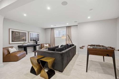 364 Greenwich Drive Nw, Calgary, AB - Indoor