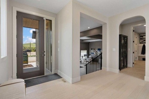 364 Greenwich Drive Nw, Calgary, AB - Indoor Photo Showing Other Room