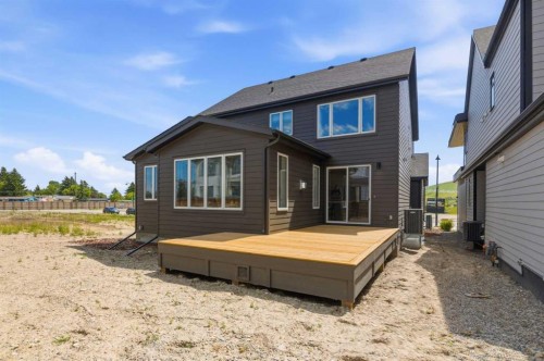 364 Greenwich Drive Nw, Calgary, AB - Outdoor