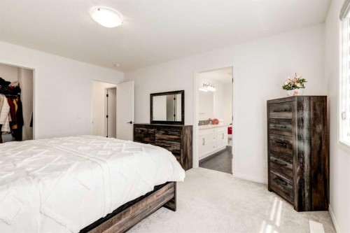 14 Cityside Terrace Ne, Calgary, AB 