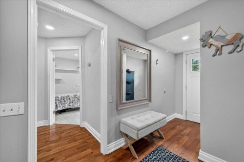 756 Strathcona Drive Sw, Calgary, AB - Indoor Photo Showing Other Room
