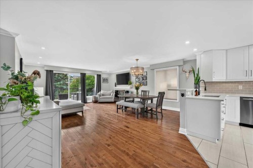 756 Strathcona Drive Sw, Calgary, AB - Indoor