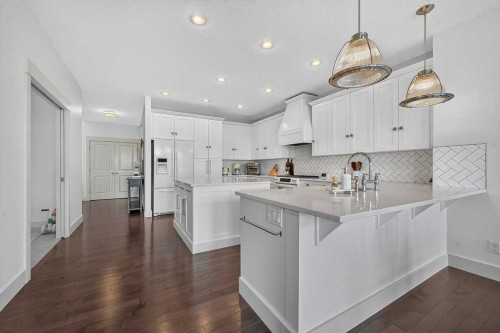 232 Copperpond Circle Se, Calgary, AB - Indoor Photo Showing Kitchen