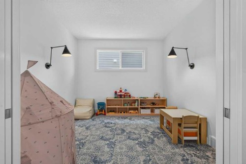 232 Copperpond Circle Se, Calgary, AB - Indoor Photo Showing Other Room