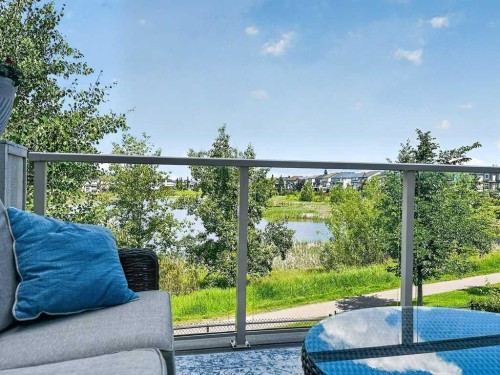 232 Copperpond Circle Se, Calgary, AB - Outdoor