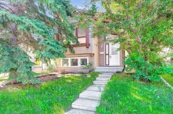 43 Taraglen Road NE Calgary, AB T3J 2N8