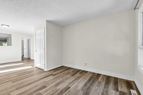 43 Taraglen Road Ne, Calgary, AB 