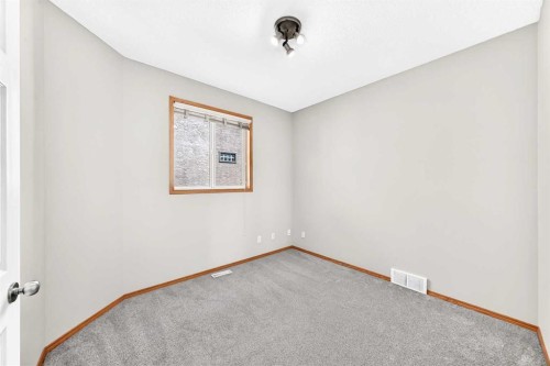 83 Edgeridge Close Nw, Calgary, AB 