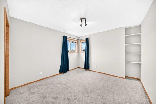 83 Edgeridge Close Nw, Calgary, AB 