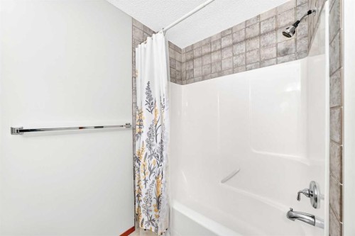 83 Edgeridge Close Nw, Calgary, AB 