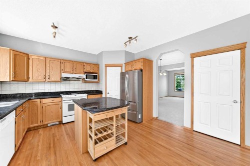 83 Edgeridge Close Nw, Calgary, AB 