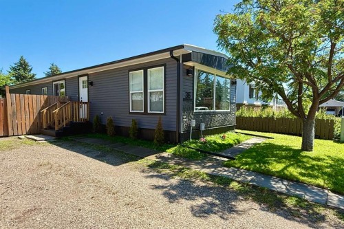 36 Big Hill Way Se, Airdrie, AB - Outdoor