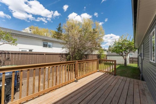 36 Big Hill Way Se, Airdrie, AB - Outdoor With Deck Patio Veranda With Exterior