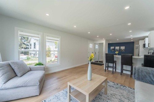 36 Big Hill Way Se, Airdrie, AB - Indoor Photo Showing Living Room